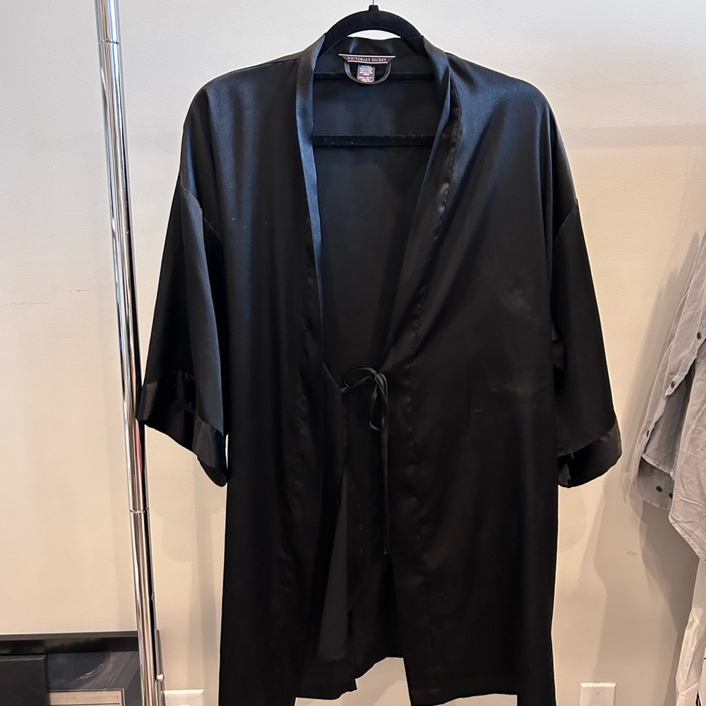 Victoria secret silk robe xs